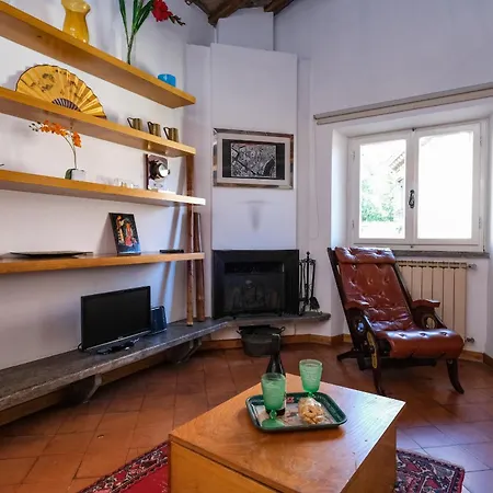 Apartment Trastevere Characteristic